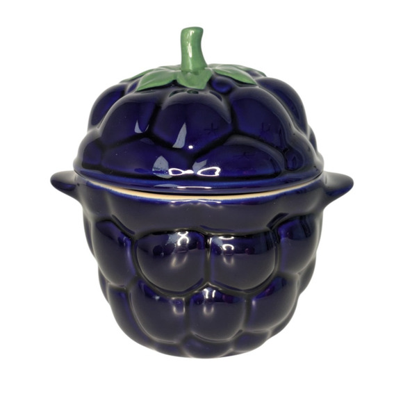 Le Creuset Petite Berry Casserole Set Blackberry Raspberry Blueberry Strawberry - Picture 13 of 16